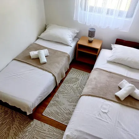 Holiday home Tara Rajak Zaovine