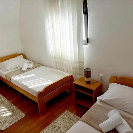 Tara Rajak Casa vacanze *