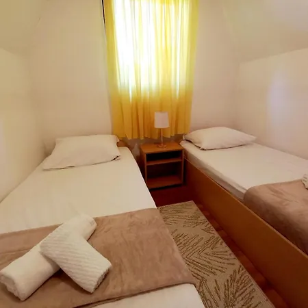 Holiday home Tara Rajak *